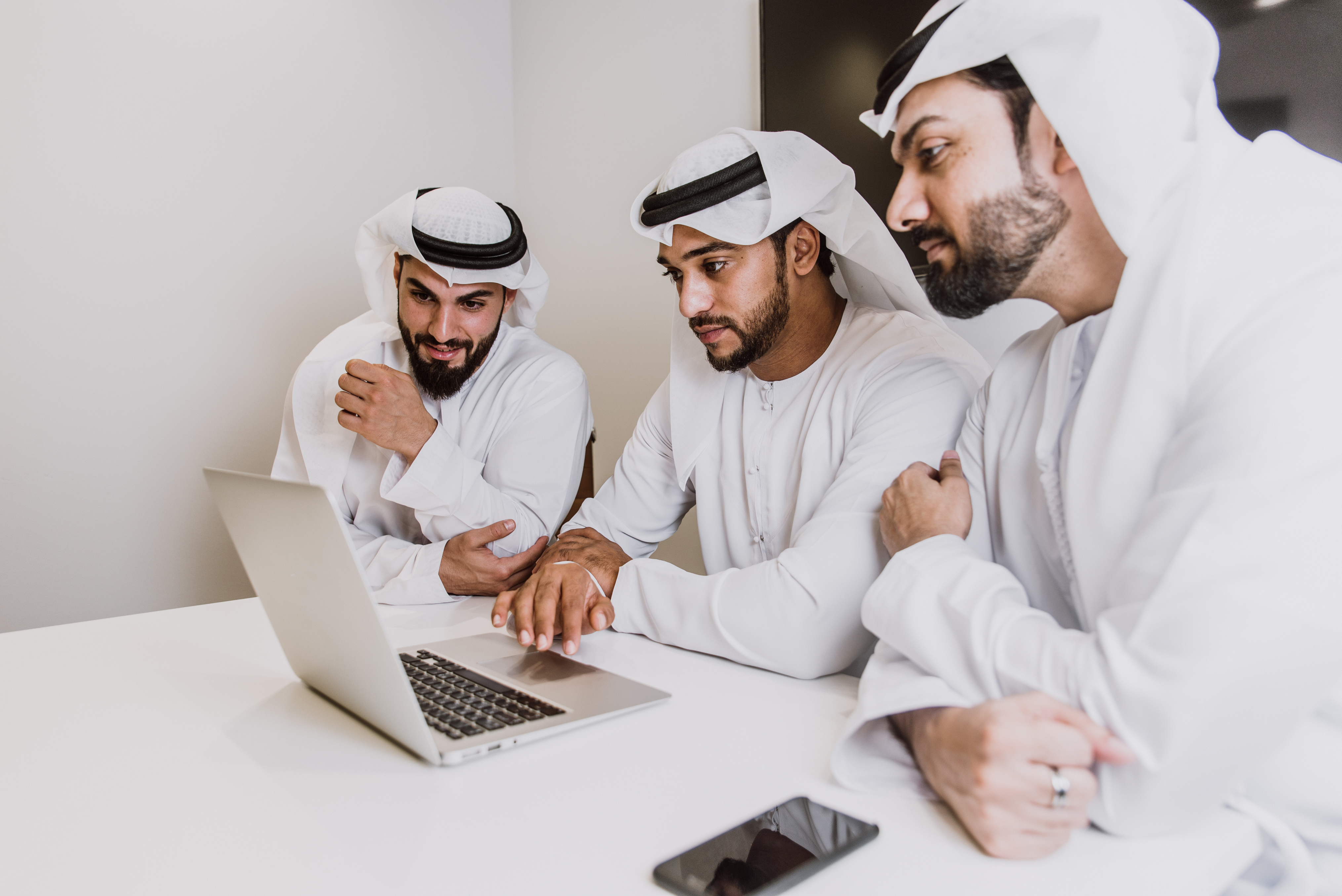 مبادئ الاتصال الفعال في بيئة العمل