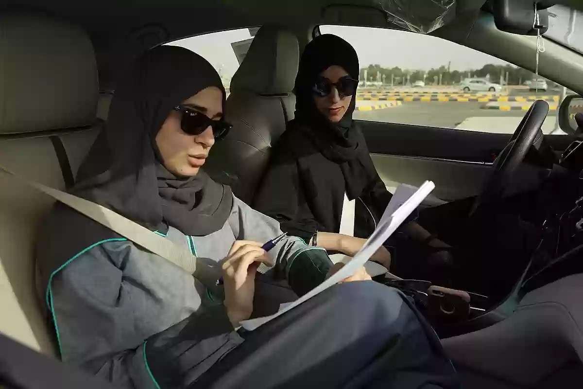 تطوير القيادة للنساء