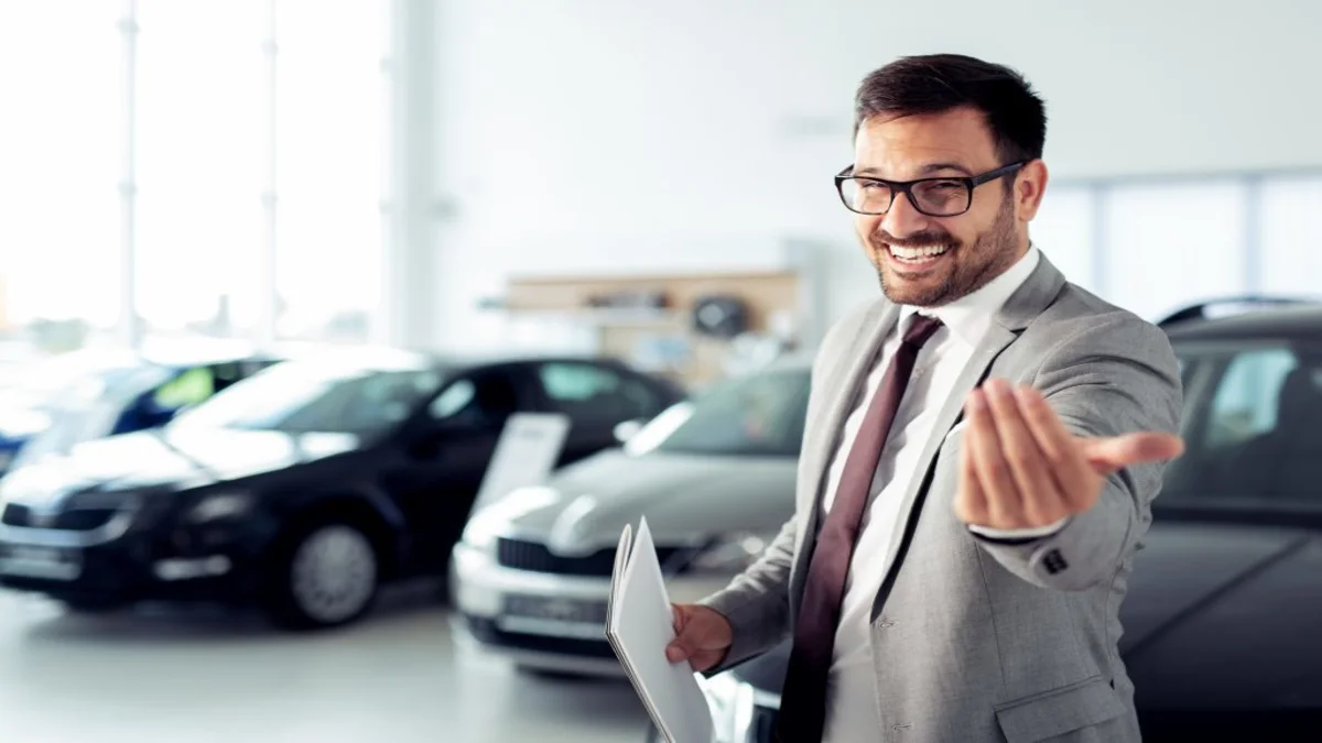 مبيعات السيارات