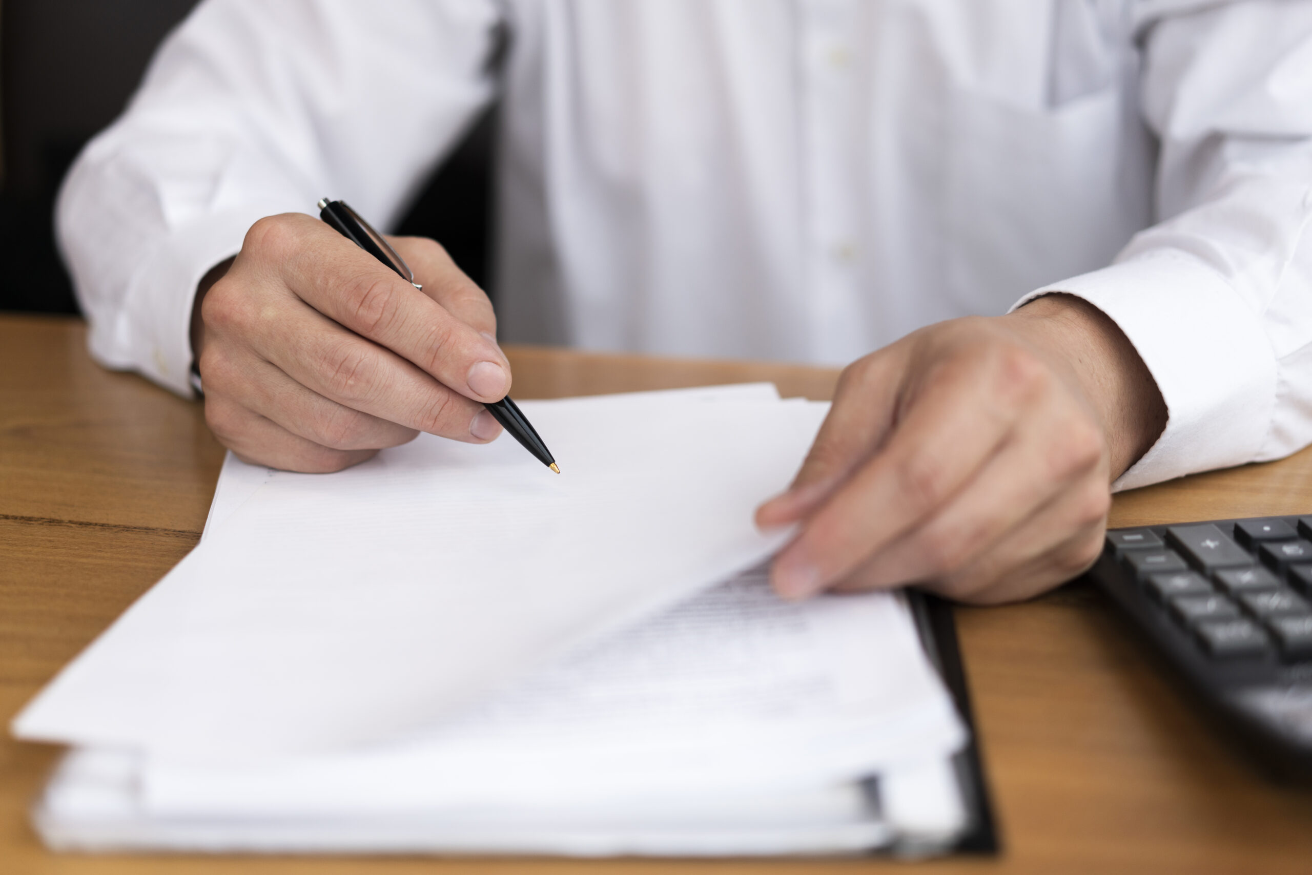 إدارة الحسابات الرئيسية والشراكات